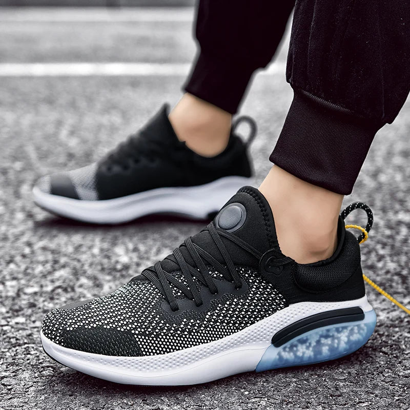 Kyro Motion Sneakers