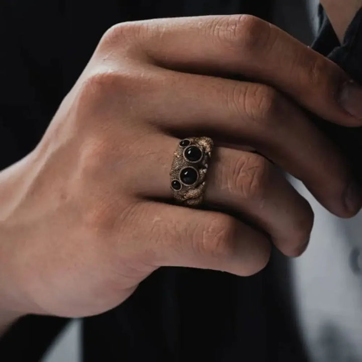 Nocturne Arachnid Ring