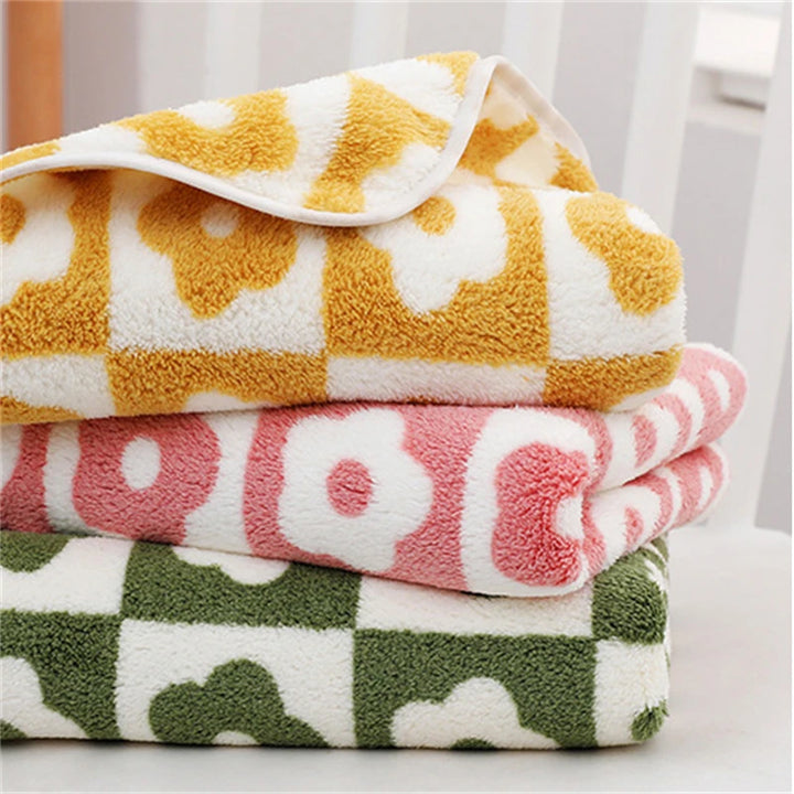 Daisy Weave Bath Collection